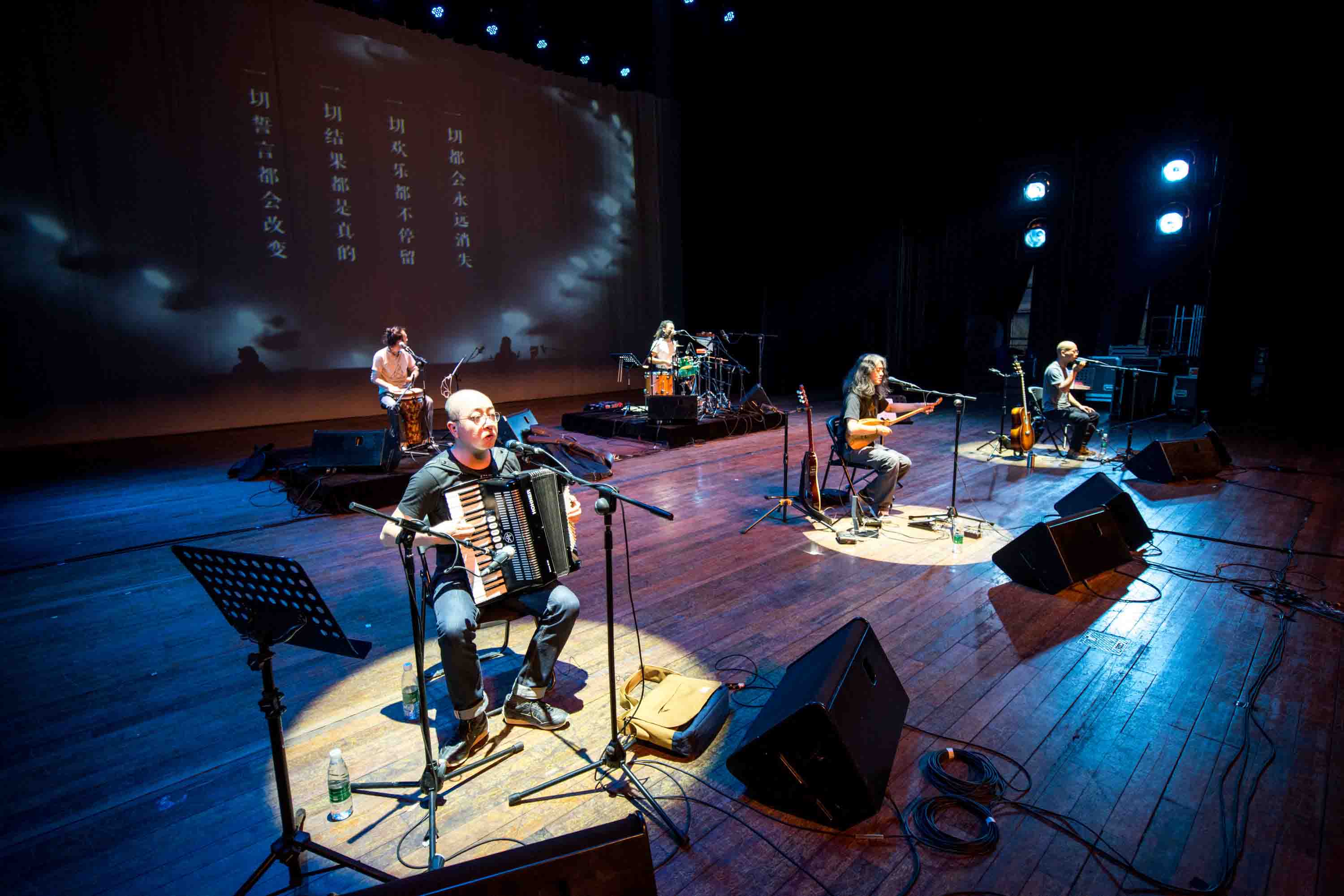 1479969353494401.jpg 野孩子3.jpg