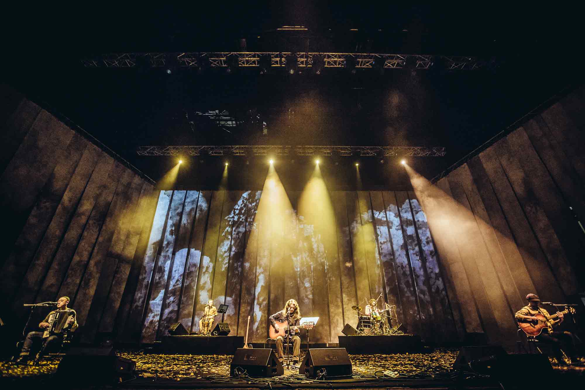 1480070704266231.jpg 野孩子2.jpg